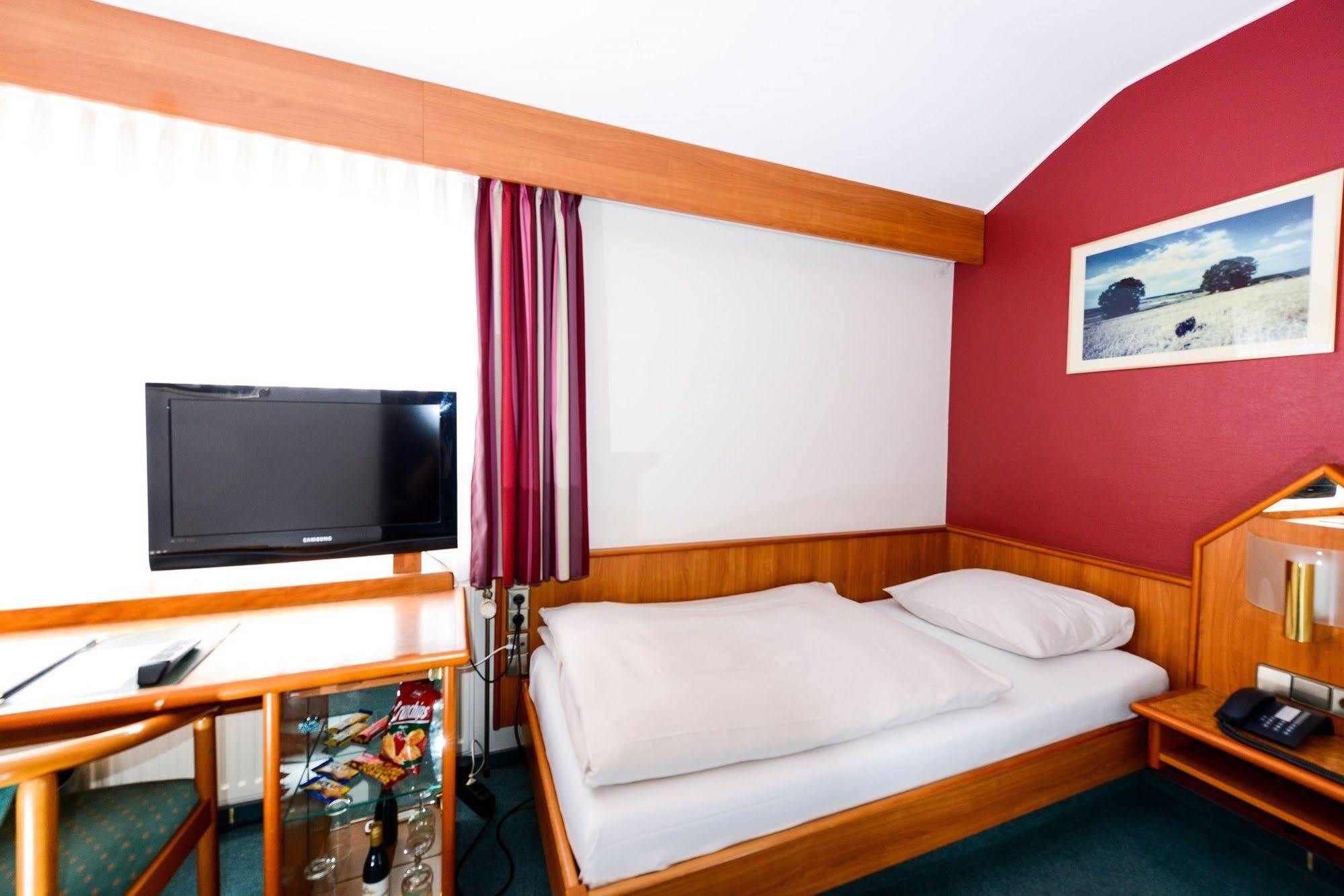 Christophe Colomb Luxemburgo Exterior foto